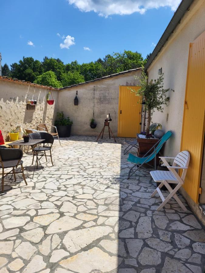 Domaine De La Sarrotte Acomodação com café da manhã Saugon Exterior foto
