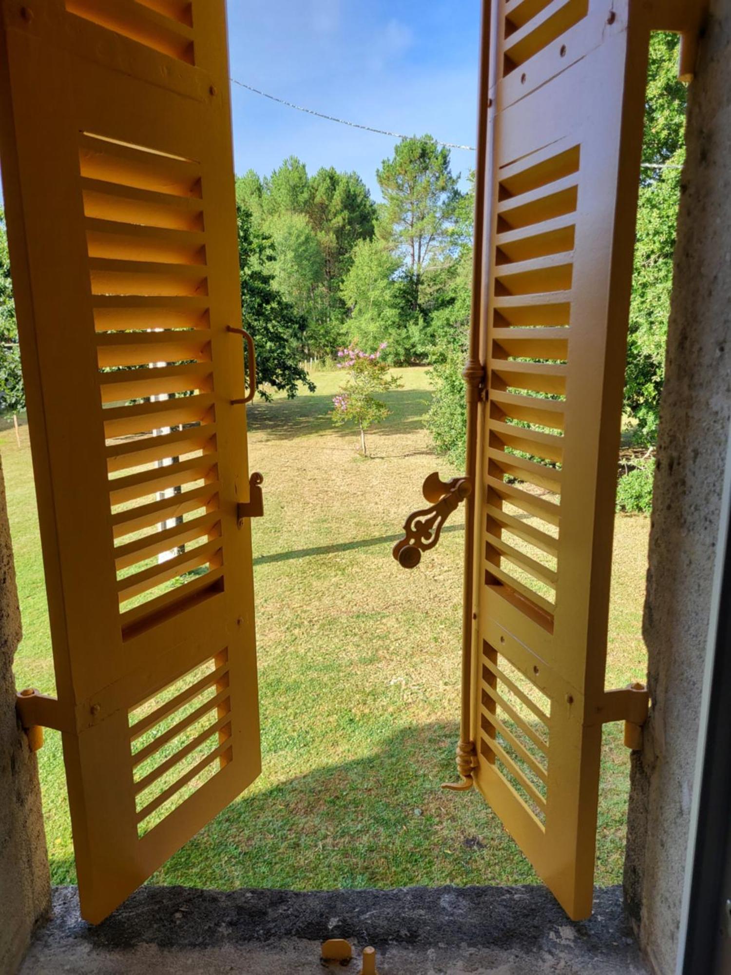 Domaine De La Sarrotte Acomodação com café da manhã Saugon Exterior foto